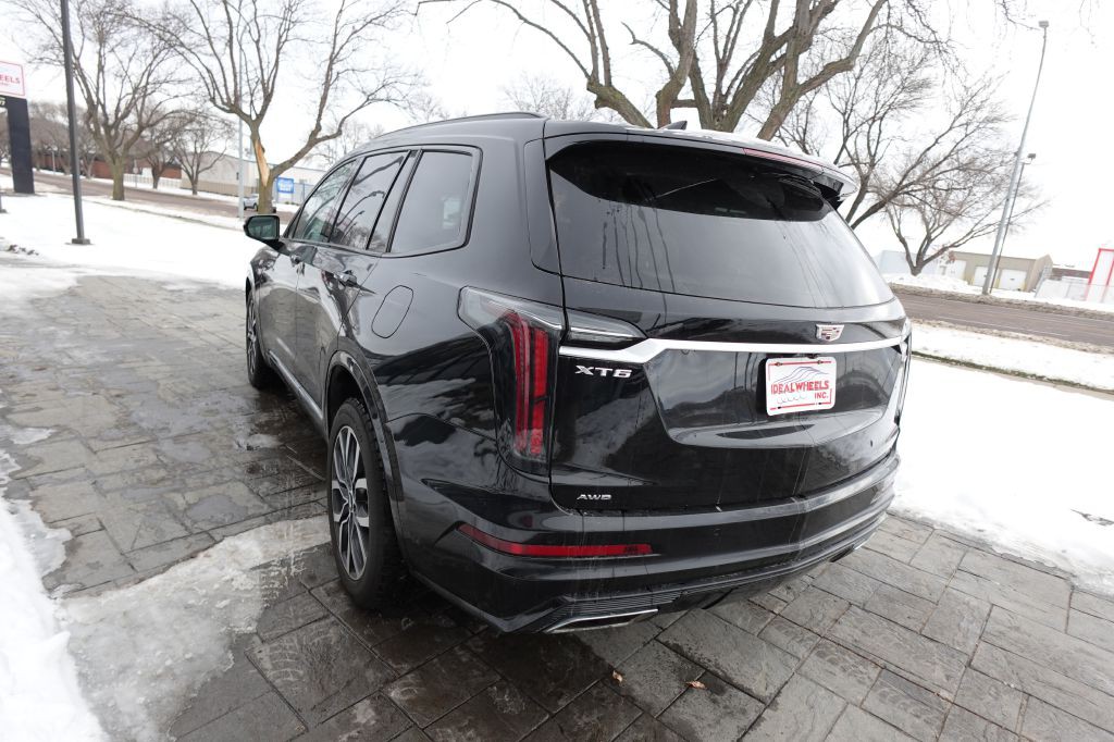2021 Cadillac XT6 Image 4