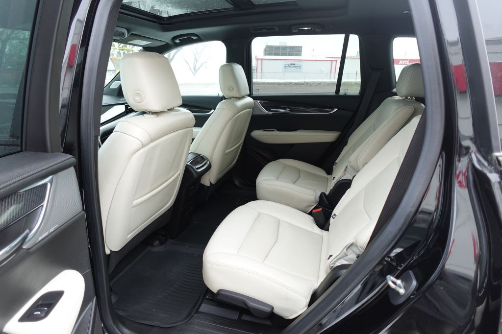 2021 Cadillac XT6 Image 10