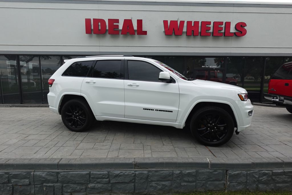 2020 Jeep Grand Cherokee Image 1