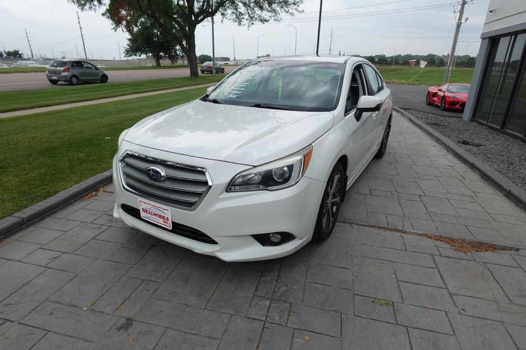 2015 Subaru Legacy Image 6