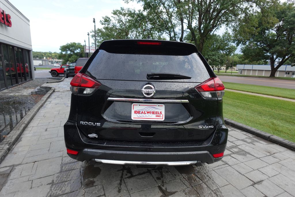2019 Nissan Rogue Image 3
