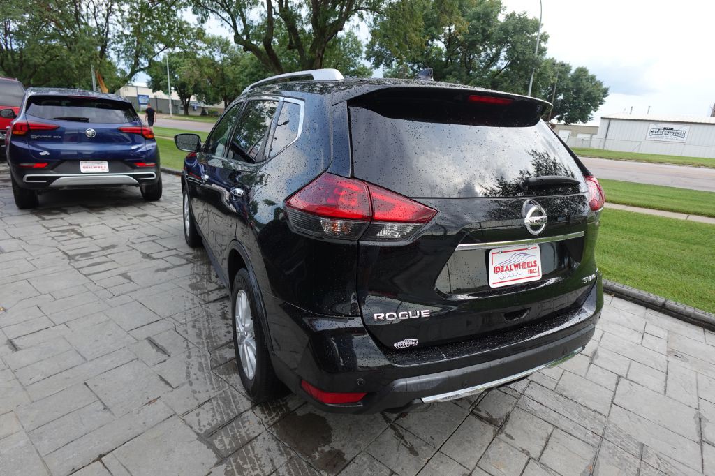 2019 Nissan Rogue Image 4