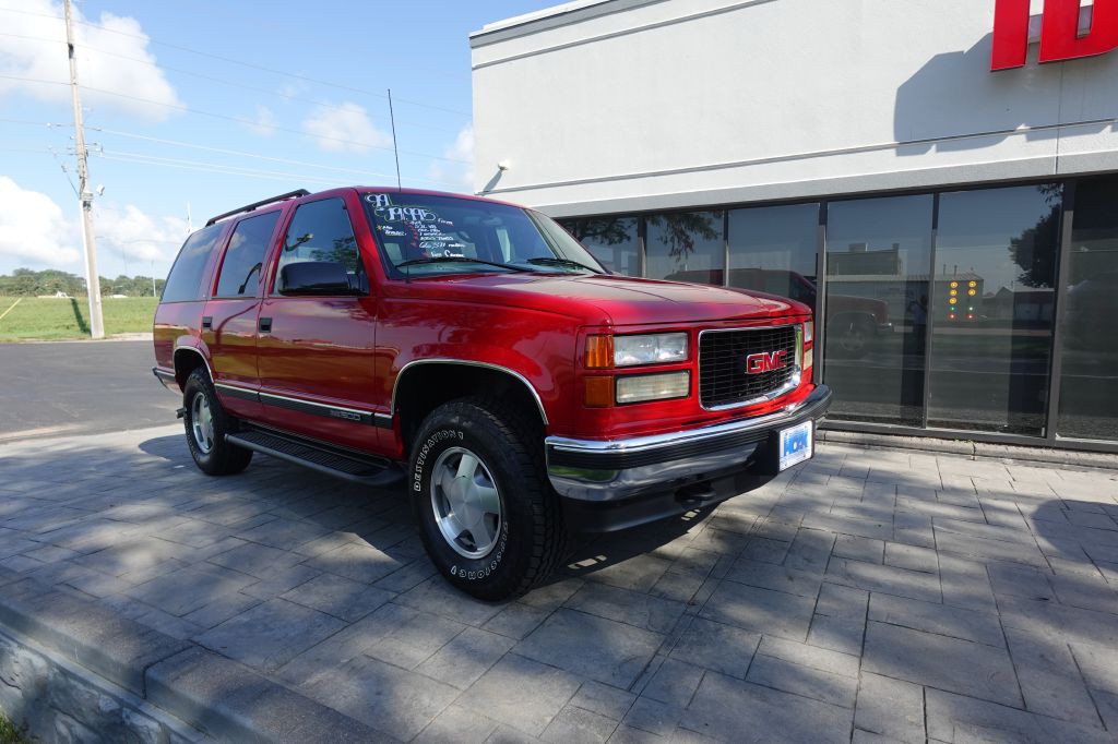 1999 GMC Yukon Image 2