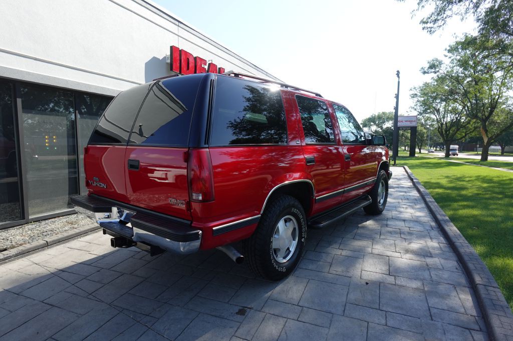 1999 GMC Yukon Image 3
