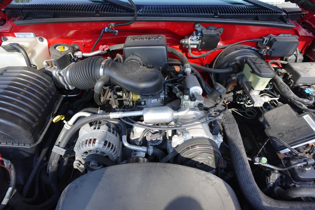 1999 GMC Yukon Image 9