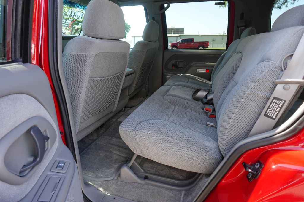 1999 GMC Yukon Image 22
