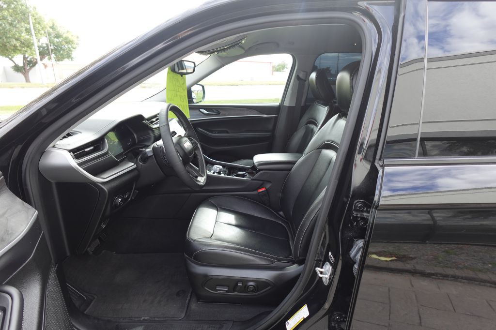 2023 Jeep Grand Cherokee Image 9