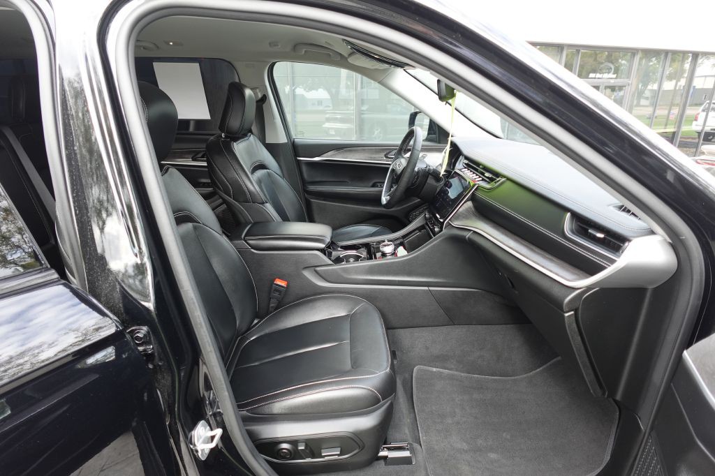 2023 Jeep Grand Cherokee Image 13