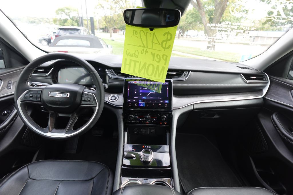 2023 Jeep Grand Cherokee Image 15