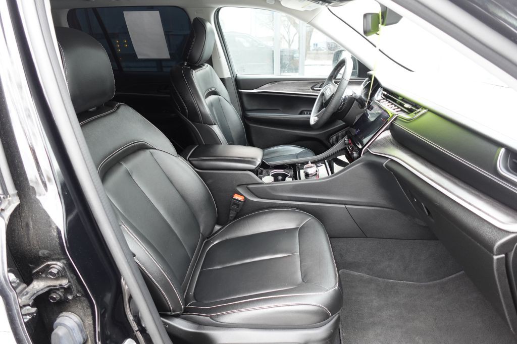 2023 Jeep Grand Cherokee Image 13