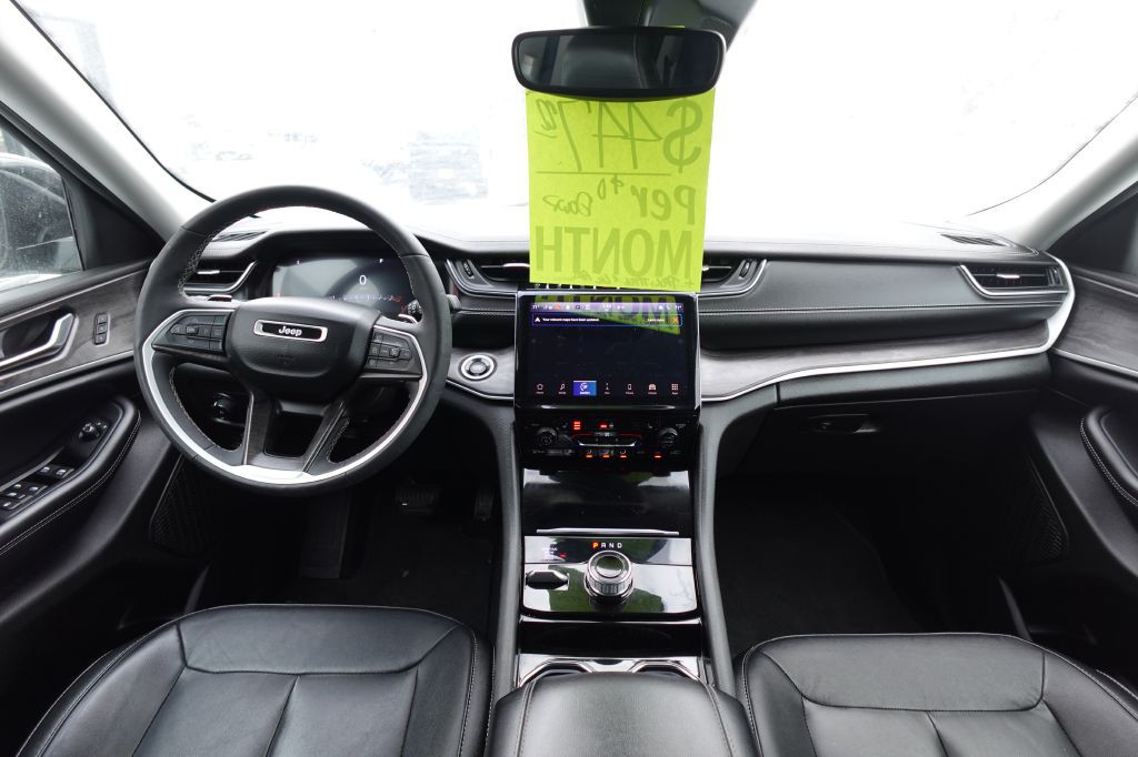 2023 Jeep Grand Cherokee Image 15