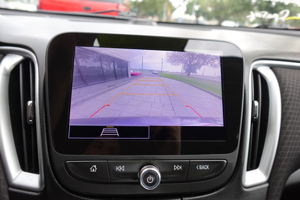 2023 Chevrolet Malibu Image 17