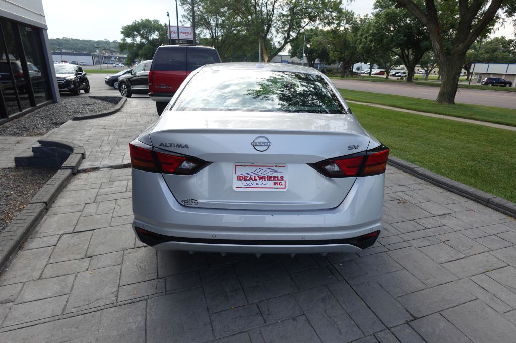 2024 Nissan Altima Image 3