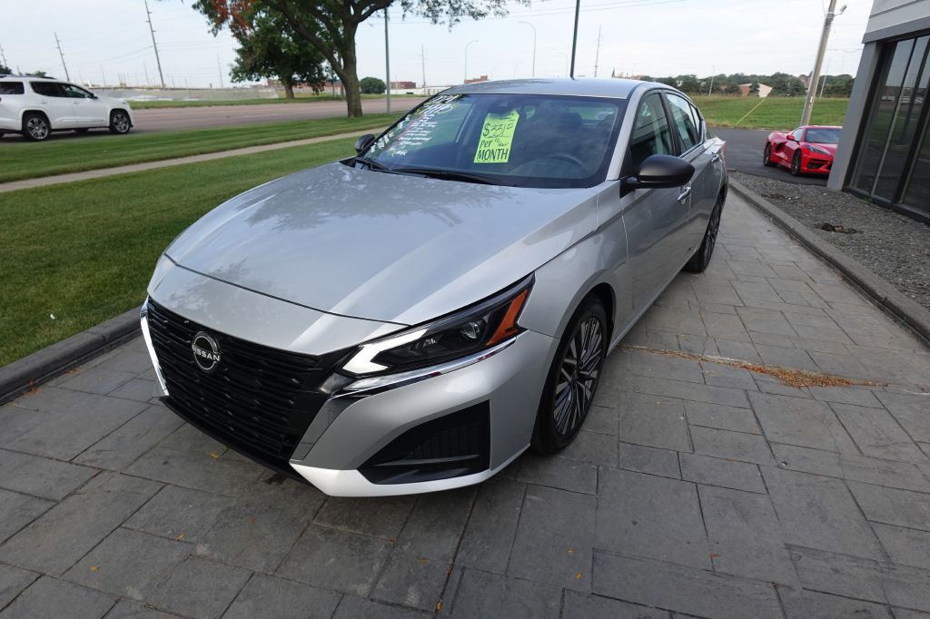 2024 Nissan Altima Image 6