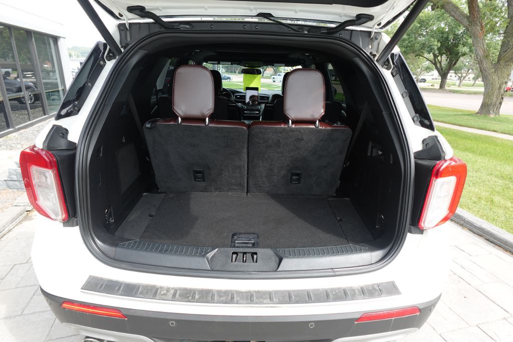 2020 Ford Explorer Image 12