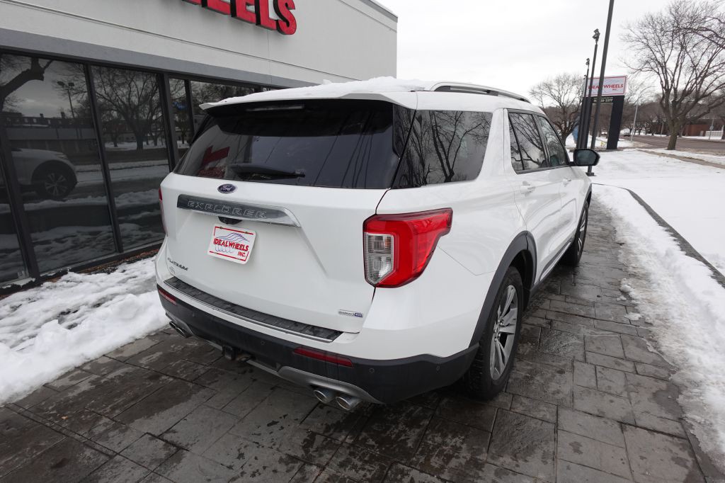 2020 Ford Explorer Image 2