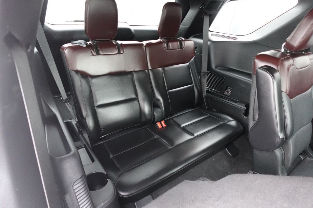 2020 Ford Explorer Image 13