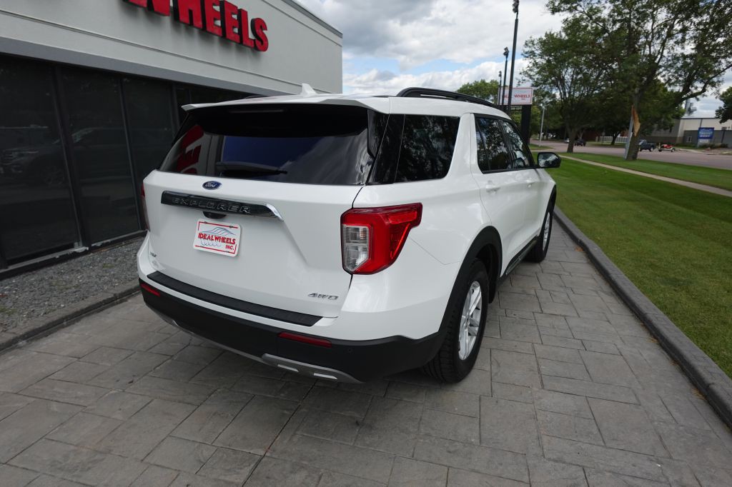 2024 Ford Explorer Image 2