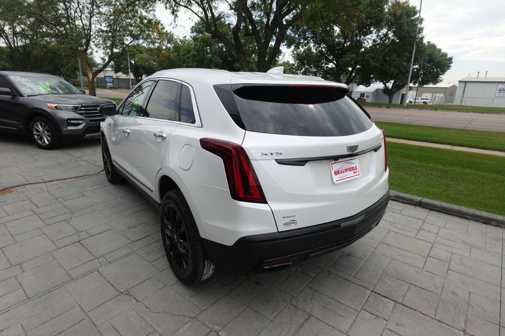 2022 Cadillac XT5 Image 4