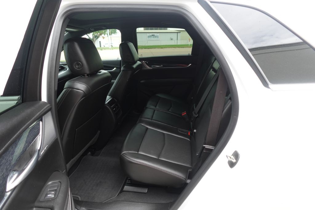 2022 Cadillac XT5 Image 10