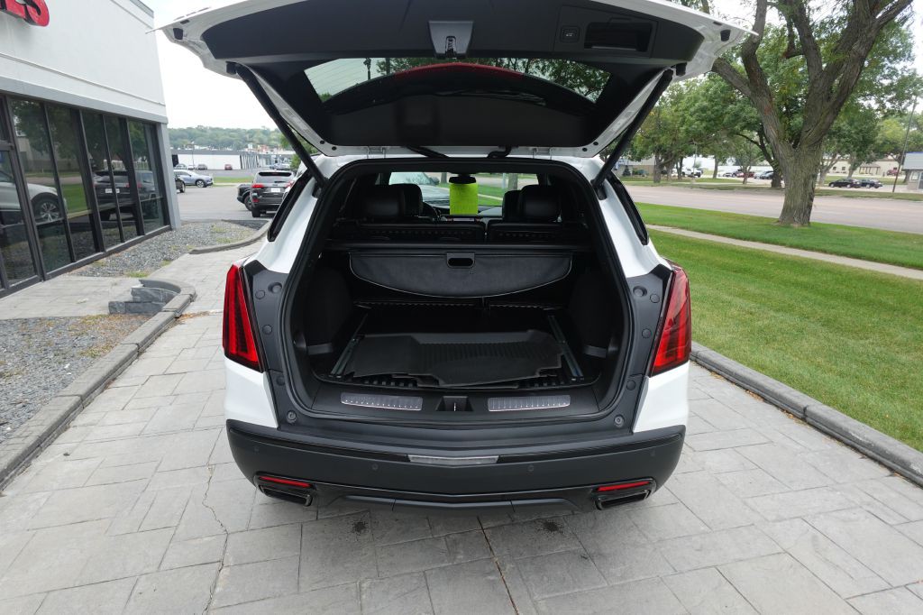 2022 Cadillac XT5 Image 11