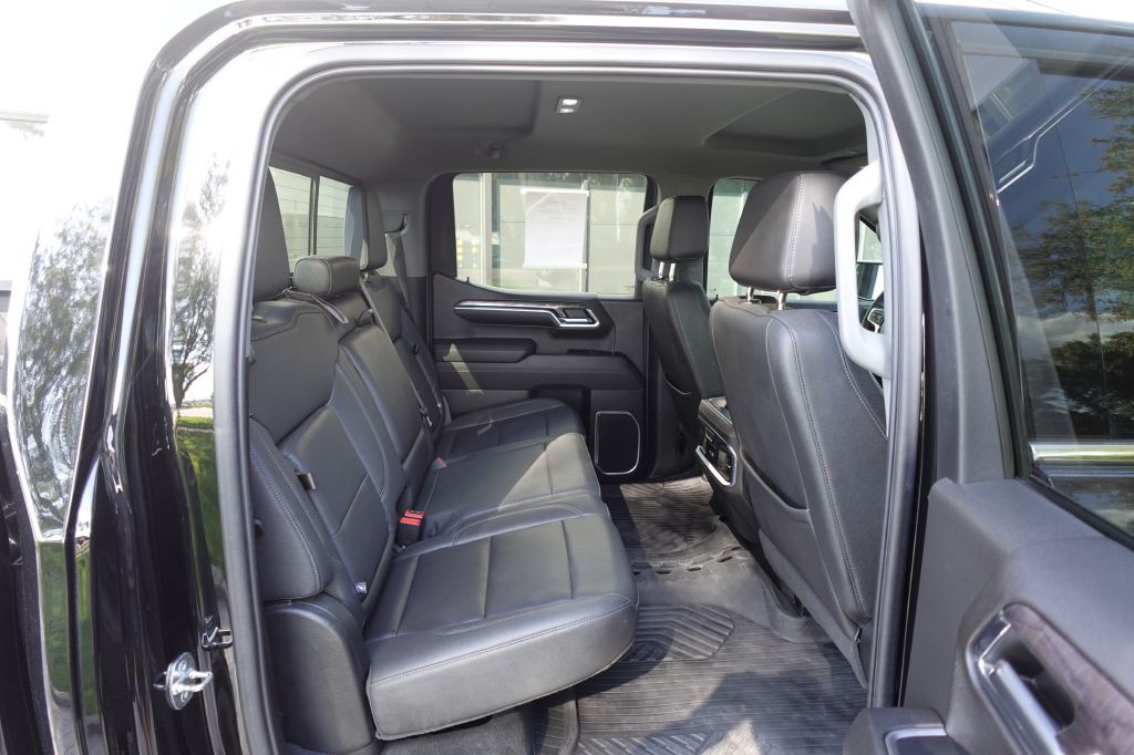 2023 Chevrolet Silverado 1500 Image 12