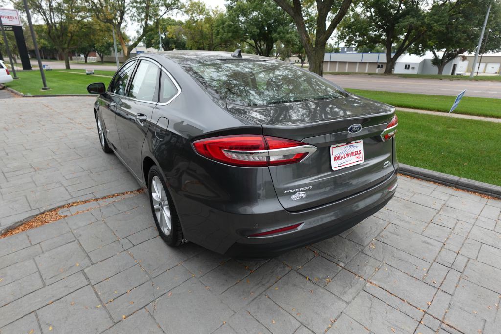 2019 Ford Fusion Image 4