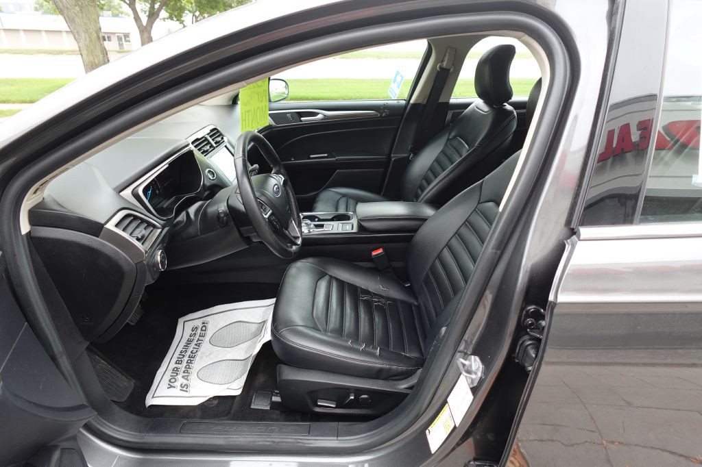 2019 Ford Fusion Image 10