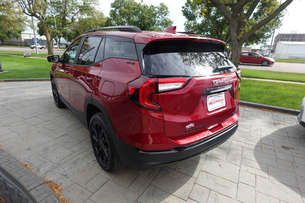 2024 GMC Terrain Image 4