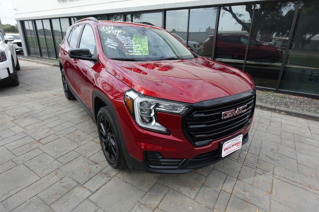 2024 GMC Terrain Image 8