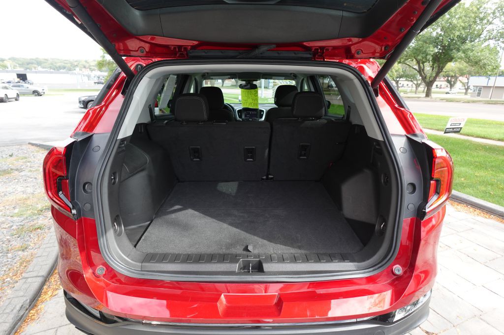 2024 GMC Terrain Image 11