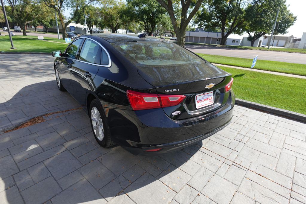 2024 Chevrolet Malibu Image 4