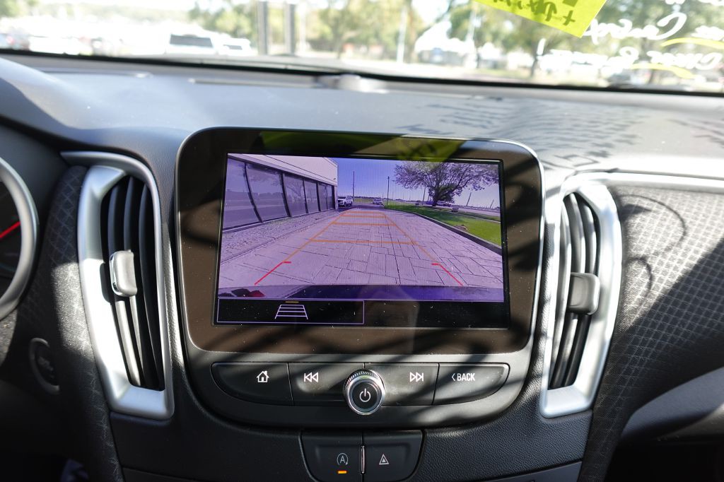 2024 Chevrolet Malibu Image 17