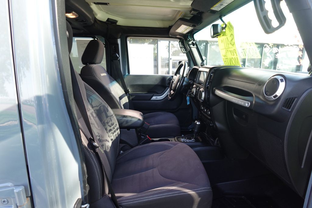 2014 Jeep Wrangler Unlimited Image 13