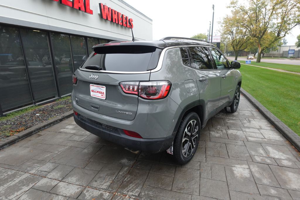 2022 Jeep Compass Image 2