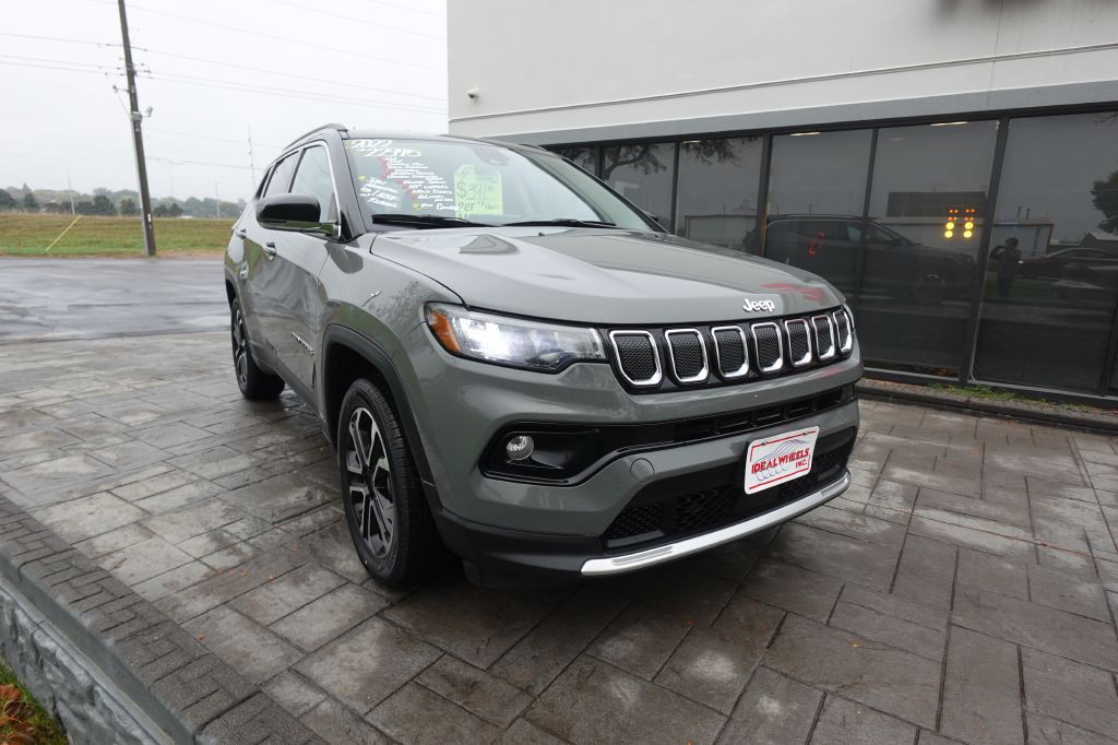 2022 Jeep Compass Image 8