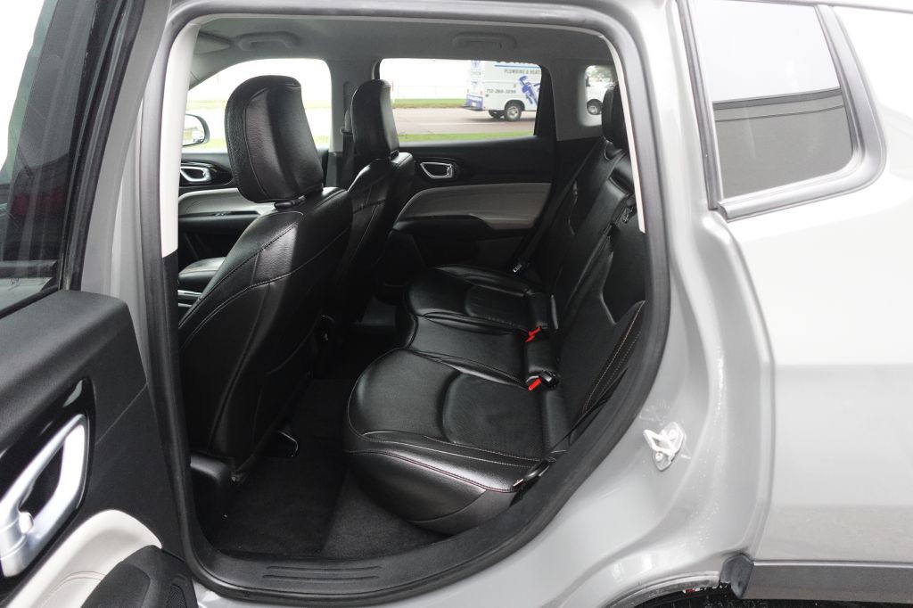 2022 Jeep Compass Image 10