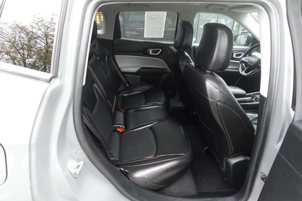 2022 Jeep Compass Image 12