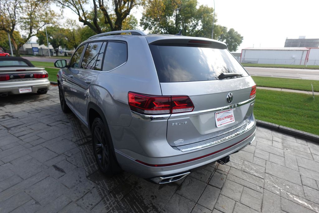 2022 Volkswagen Atlas Image 4