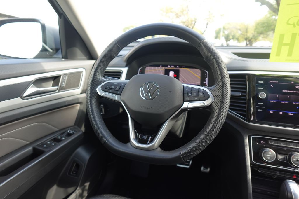 2022 Volkswagen Atlas Image 17
