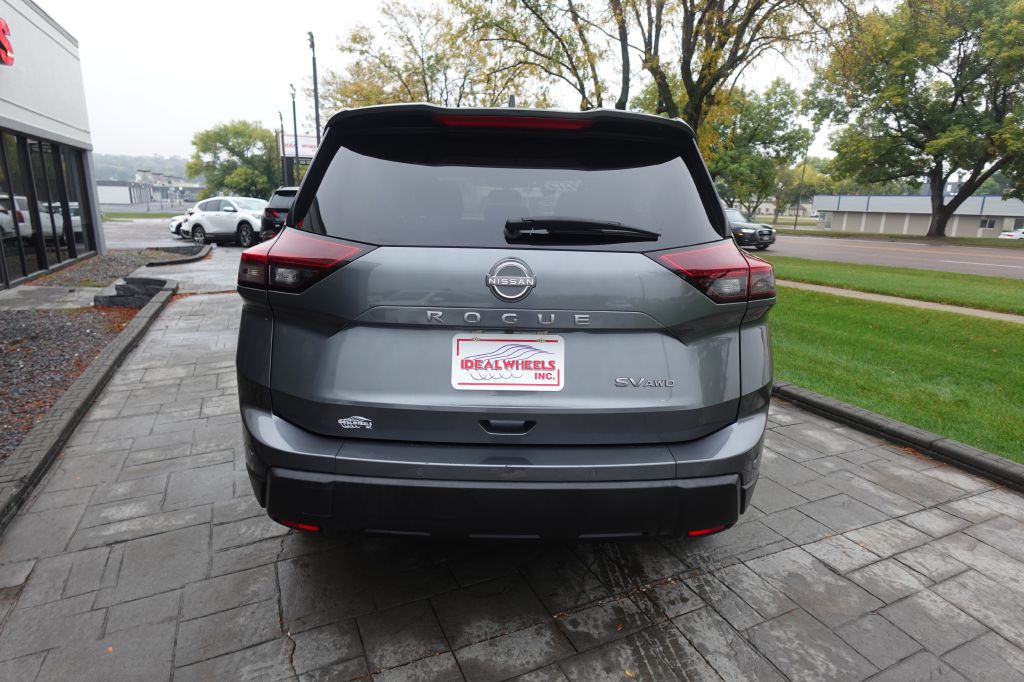 2024 Nissan Rogue Image 3