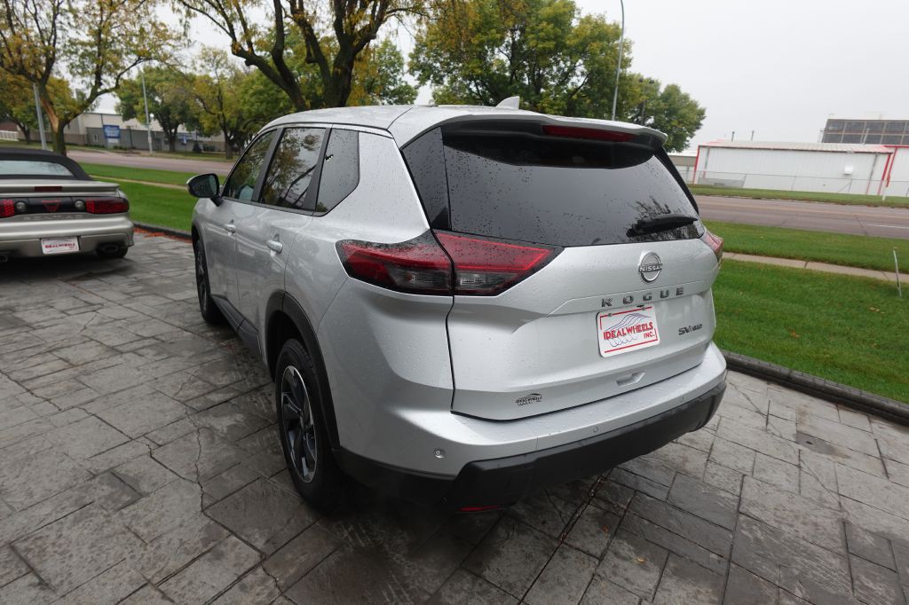 2024 Nissan Rogue Image 4
