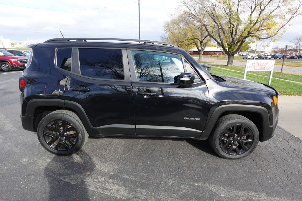 2017 Jeep Renegade Image 4