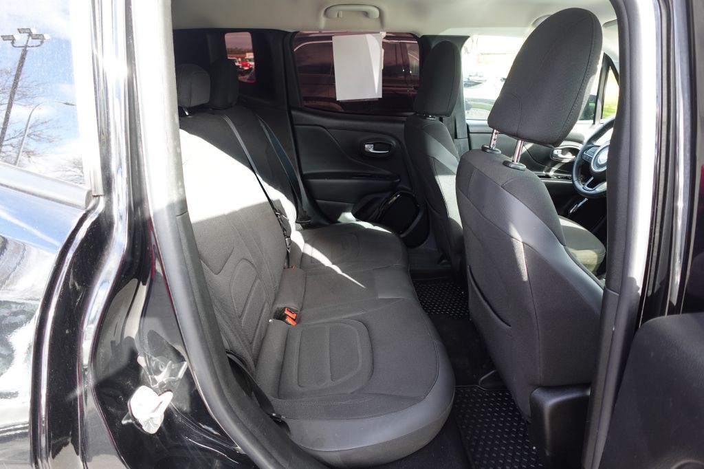 2017 Jeep Renegade Image 12