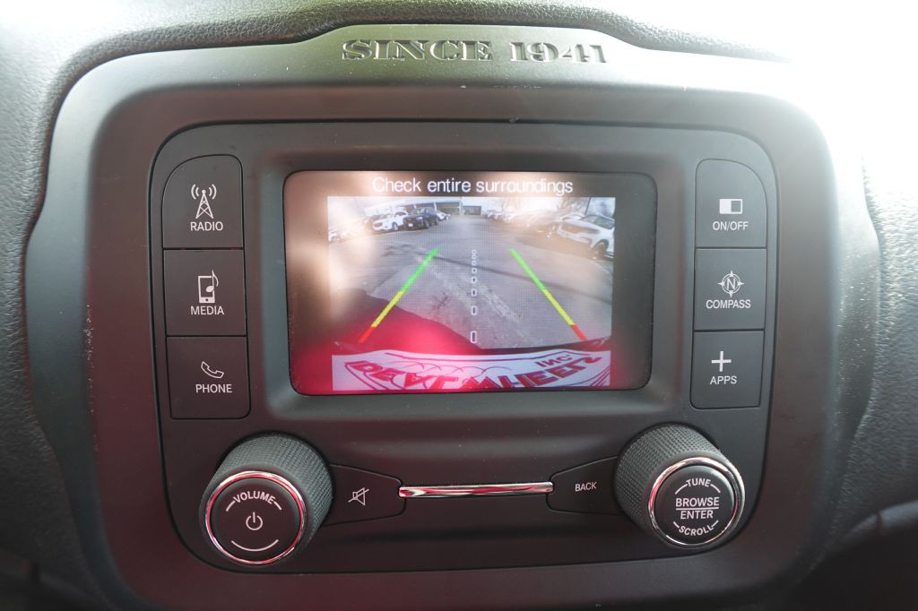 2017 Jeep Renegade Image 17