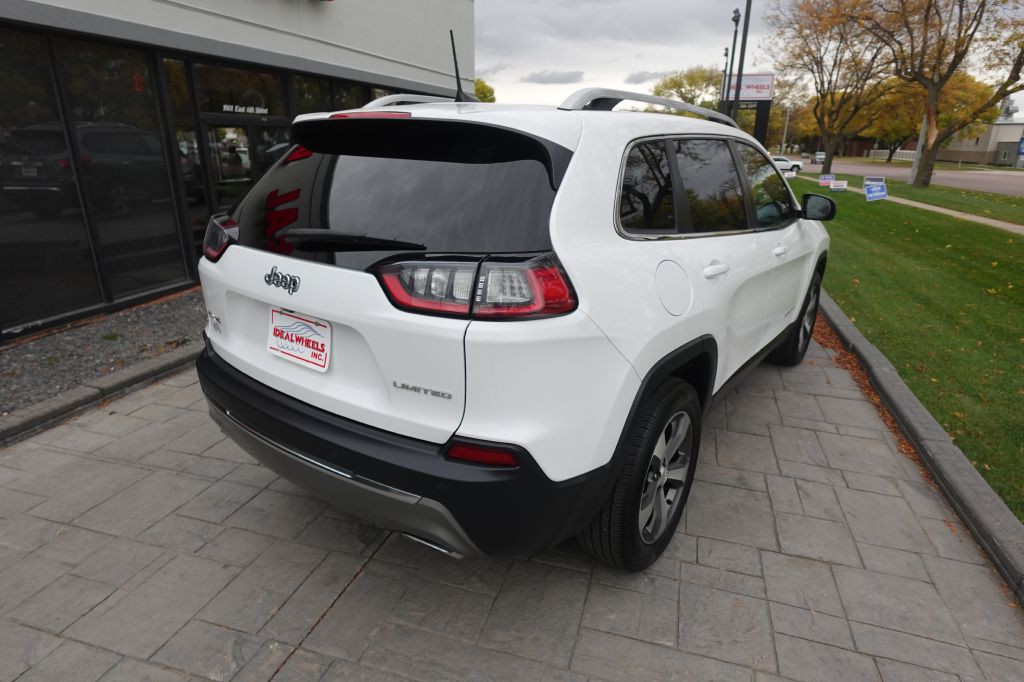 2020 Jeep Cherokee Image 2