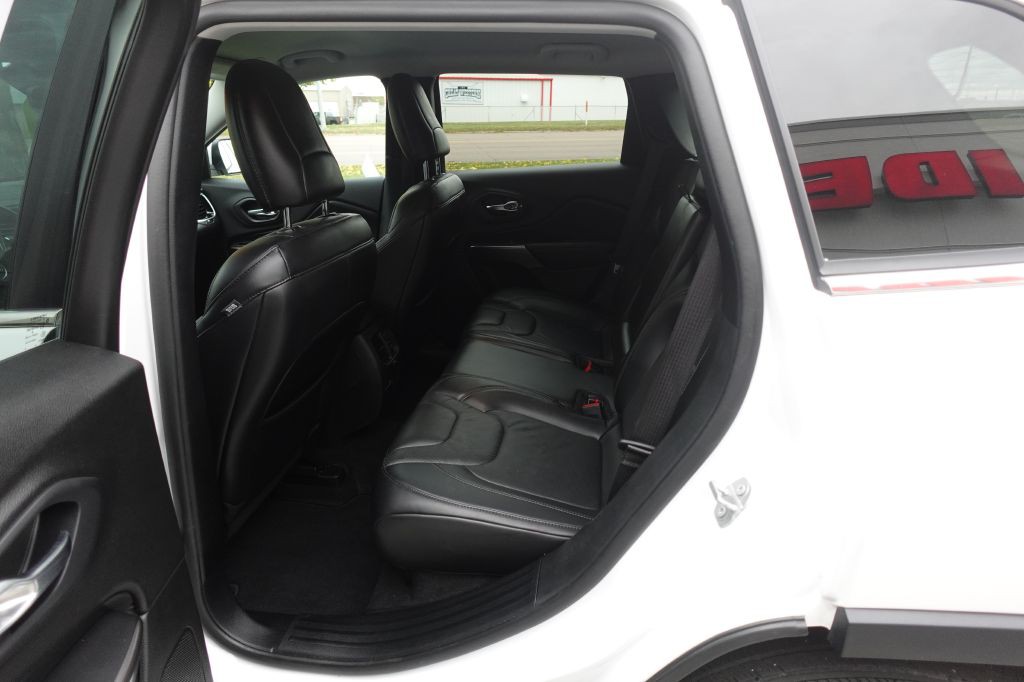 2020 Jeep Cherokee Image 10