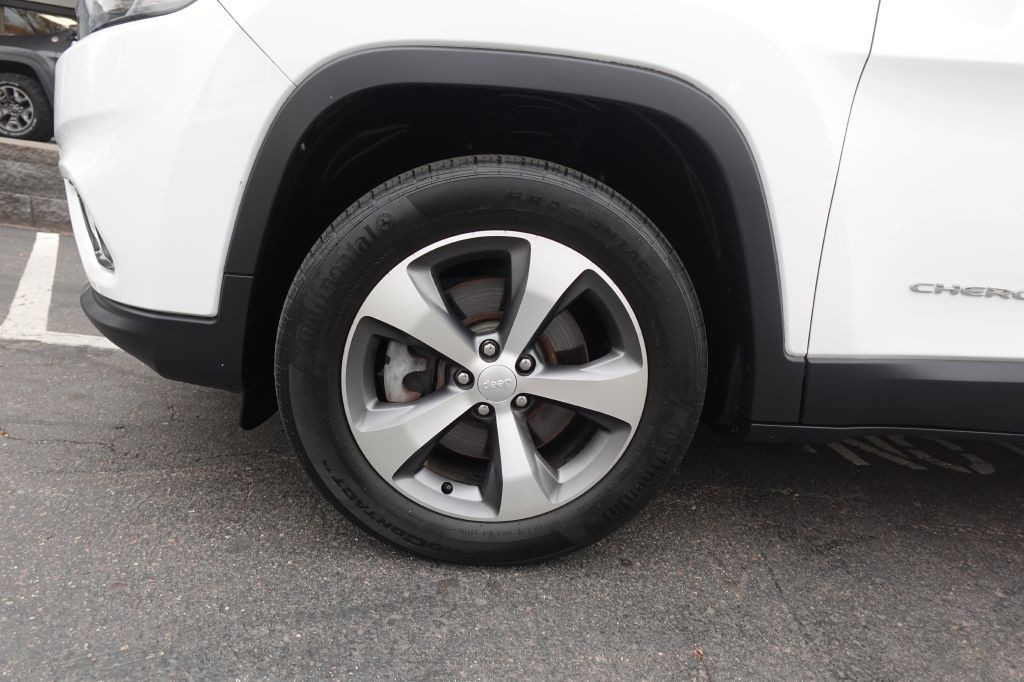 2020 Jeep Cherokee Image 17