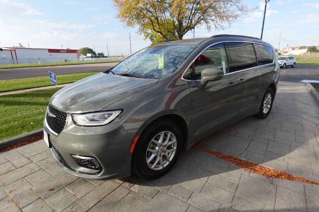 2022 Chrysler Pacifica Image 7