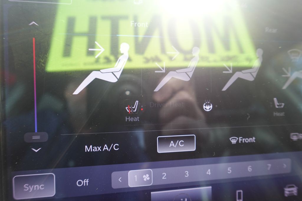2022 Chrysler Pacifica Image 24